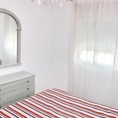 Cervantes Apartment *